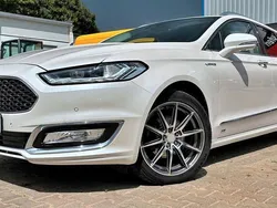 Weiß Gebraucht 2018 Ford Mondeo Vignale Limousine | 16.450 € (Fairer Preis)