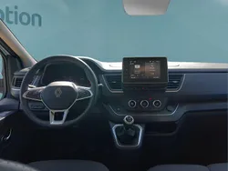 Weiß Neu 2025 Renault Trafic Van | 40.449 € (Etwas zu teuer)