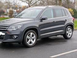 Schwarz Gebraucht 2016 VW Tiguan Sportline SUV | 12.900 € (Superpreis)