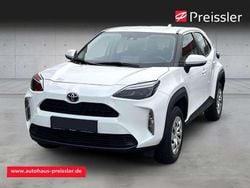Schneeweiß Gebraucht 2022 Toyota Yaris Hybrid Business Edition Kleinwagen | 22.538 € (Teuer)