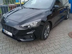 Schwarz Gebraucht 2020 Ford Focus ST-Line Kombi | 12.000 € (Guter Preis)