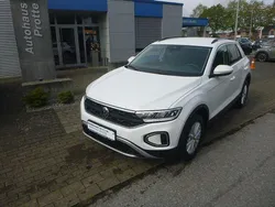 Weiß Gebraucht 2024 VW T-Roc Life SUV | 21.799 € (Guter Preis)