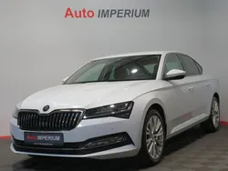 Weiß Gebraucht 2022 Skoda Superb Style Limousine | 28.990 € (Fairer Preis)