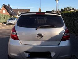 Silber Gebraucht 2011 Hyundai i20 Kleinwagen | 4.750 € (Fairer Preis)