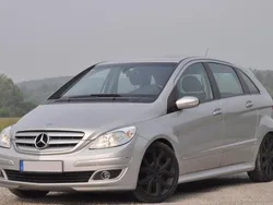 Silber Gebraucht 2005 Mercedes B170 Van / Kleinbus | 2.390 € (Superpreis)