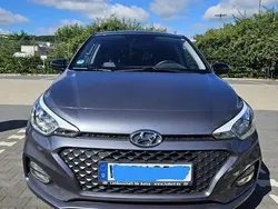 Grau Gebraucht 2020 Hyundai i20 YES! Limousine | 12.800 € (Fairer Preis)