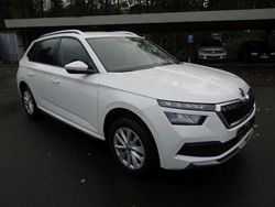 Candyweiss Gebraucht 2024 Skoda Kamiq Style SUV | 25.085 € (Guter Preis)