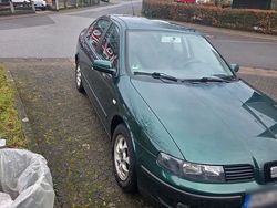 Grün Gebraucht 2001 Seat Toledo Limousine | 1.200 € (Fairer Preis)