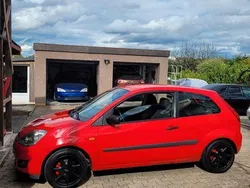Rot Gebraucht 2006 Ford Fiesta Kleinwagen | 1.700 € (Guter Preis)