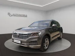 Grau Gebraucht 2021 VW Touareg Elegance SUV | 34.700 € (Guter Preis)