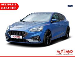 Blau Gebraucht 2020 Ford Focus ST Limousine | 23.950 € (Fairer Preis)
