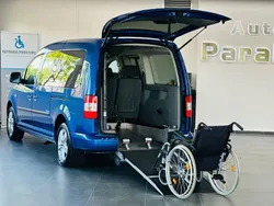 Blau Gebraucht 2010 VW Caddy Maxi Life Team Van / Kleinbus | 23.950 €