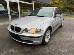 Silber Gebraucht 2002 BMW 318 Compact Advantage Kleinwagen | 2.000 € (Fairer Preis)
