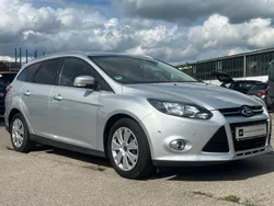 Silber Gebraucht 2013 Ford Focus Titanium Kombi | 5.490 € (Fairer Preis)