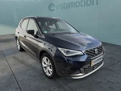 Blau Gebraucht 2022 Seat Arona FR SUV | 18.350 €