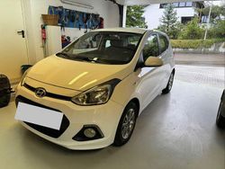 Weiß Gebraucht 2016 Hyundai i10 YES! Kleinwagen | 7.599 € (Fairer Preis)