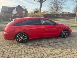 Rot Gebraucht 2015 Mercedes CLA200 Shooting Brake Kombi | 10.000 € (Guter Preis)
