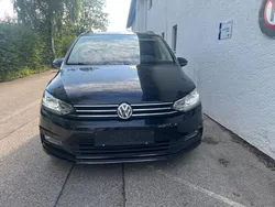 Schwarz Gebraucht 2015 VW Touran Comfortline Van / Kleinbus | 11.999 € (Etwas zu teuer)