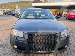 Grau Gebraucht 2003 Audi A3 Ambiente Limousine | 2.700 € (Fairer Preis)