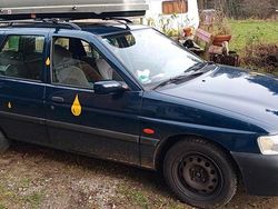 Blau Gebraucht 1998 Ford Escort Kombi | 500 €