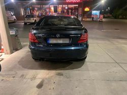 Schwarz Gebraucht 2002 Mercedes C200 Coupé | 1.700 €