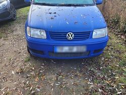 Blau Gebraucht 2001 VW Polo Kleinwagen | 1.100 € (Guter Preis)