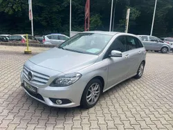 Polarsilber Gebraucht 2012 Mercedes B200 Van / Kleinbus | 10.999 € (Fairer Preis)