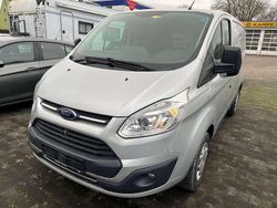 Polarsilber metallic Gebraucht 2018 Ford Transit Custom Trend Van / Kleinbus | 17.999 € (Fairer Preis)