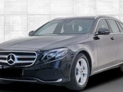 Schwarz Gebraucht 2017 Mercedes E220 Kombi | 22.999 € (Fairer Preis)