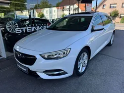 Weiß Gebraucht 2017 Opel Insignia Innovation Kombi | 12.990 € (Fairer Preis)