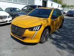Gelb Gebraucht 2020 Peugeot e-208 GT-line Kleinwagen | 14.999 € (Guter Preis)