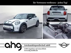 Weiß Gebraucht 2024 Mini Cooper S Premium Kleinwagen | 42.590 €