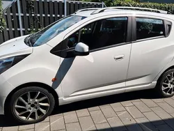 Weiß Gebraucht 2010 Chevrolet Spark LT Kleinwagen | 2.750 €