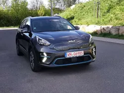 Grau Gebraucht 2021 Kia e-Niro 2 SUV | 17.900 € (Superpreis)