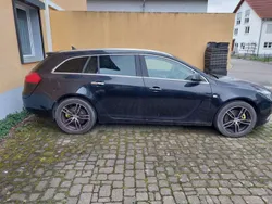Schwarz Gebraucht 2011 Opel Insignia Kombi | 6.200 € (Fairer Preis)