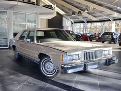 Beige Gebraucht 1985 Ford V8 Limousine | 12.980 €
