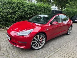 Rot Gebraucht 2019 Tesla Model 3 Performance Limousine | 24.950 € (Fairer Preis)