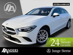 Polarweiss Gebraucht 2023 Mercedes CLA180 Limousine | 24.294 € (Superpreis)