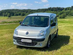 Silber Gebraucht 2013 Renault Kangoo Happy Family Van / Kleinbus | 4.450 € (Fairer Preis)