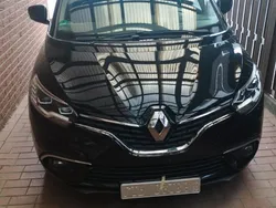 Schwarz Gebraucht 2017 Renault Scénic IV Bose Edition Van / Kleinbus | 11.000 € (Guter Preis)