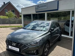Grau Gebraucht 2022 Hyundai i30 Edition 30 Kombi | 18.490 € (Guter Preis)