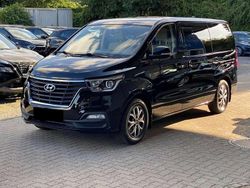 Grau Gebraucht 2020 Hyundai H-1 Van / Kleinbus | 17.199 €
