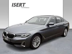 Blau Gebraucht 2022 BMW 530 Luxury Line Limousine | 42.790 € (Guter Preis)