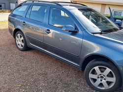Grau Gebraucht 2006 Skoda Octavia Kombi | 2.500 € (Fairer Preis)