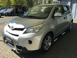 Silver mica metallic Gebraucht 2010 Toyota Urban Cruiser SUV | 9.980 €