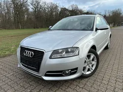 Silber Gebraucht 2013 Audi A3 Sportback Attraction Limousine | 7.790 € (Guter Preis)