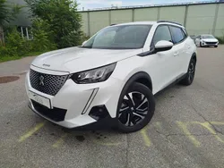 Weiß Gebraucht 2021 Peugeot e-2008 Allure SUV | 18.999 € (Guter Preis)