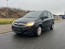 Schwarz Gebraucht 2013 Opel Zafira Van / Kleinbus | 3.300 € (Guter Preis)
