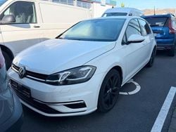 Weiß Gebraucht 2018 VW Golf VII Comfortline Limousine | 9.900 € (Superpreis)