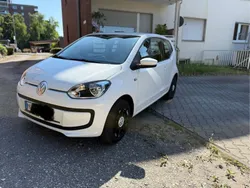 Weiß Gebraucht 2016 VW up! move up! Kleinwagen | 7.339 € (Fairer Preis)